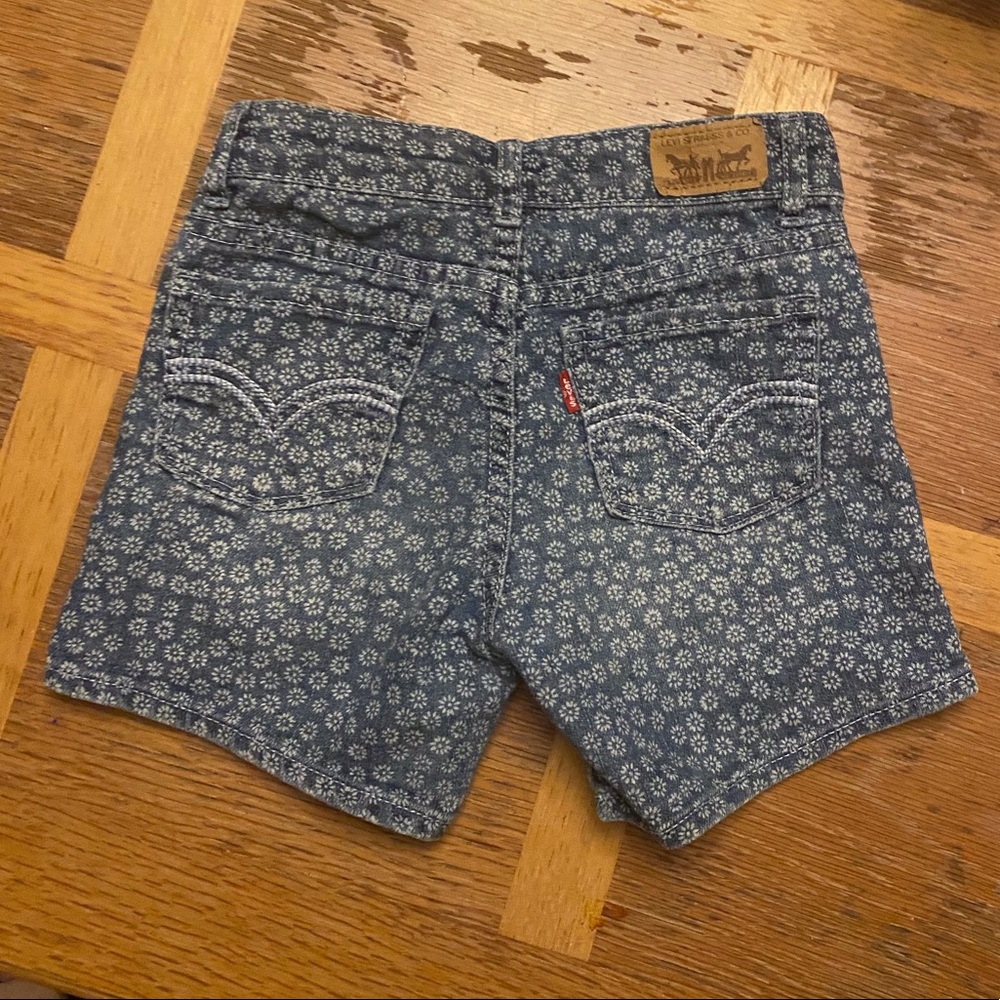 Levi’s Shorty Shorts Little Girls Size 6 - Picture 2 of 3